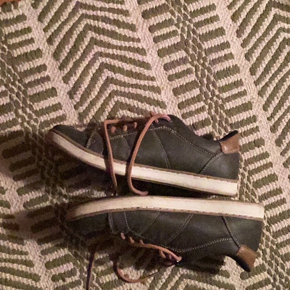 DAY FIVE DRESS SHOES - Picture 2 of 4